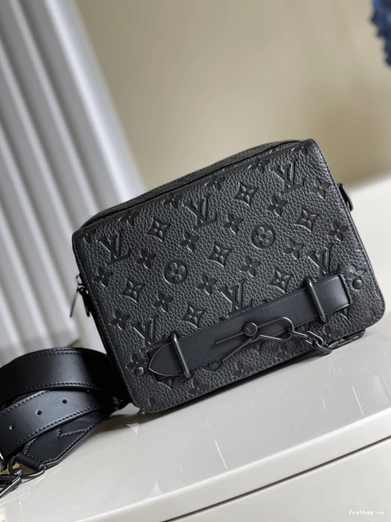 First bag ru LOUIS VUITTON Steamer Messenger 0804